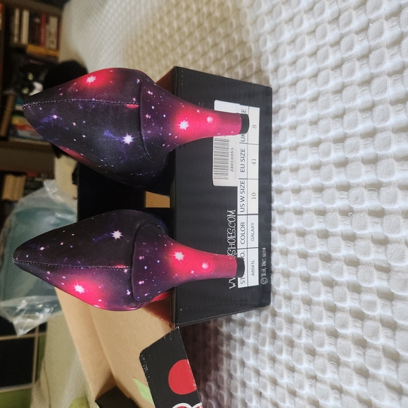 Galaxy Print Women's Heels - Picture 4 of 10